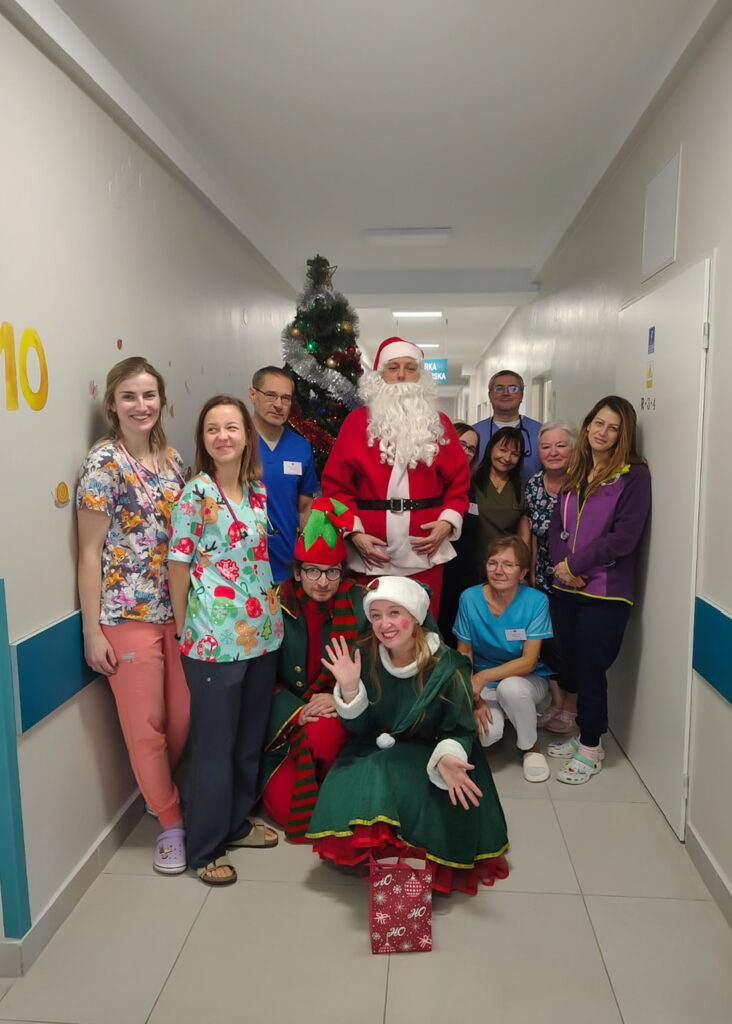 88BB2394 B877 4B9A A413 22B8762E45A8 732x1024