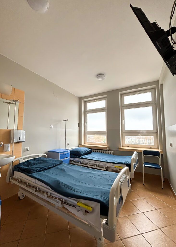 9AE34E00 E372 4386 8FFC 6B1CD6C7A1EA 732x1024