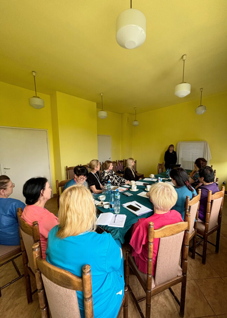 BE6A0CCB 2416 406F B405 09236372048D 731x1024